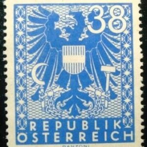 1945 - New National Arms 38